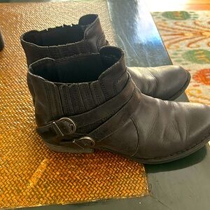 Born black leather Moringa booties size 8.5